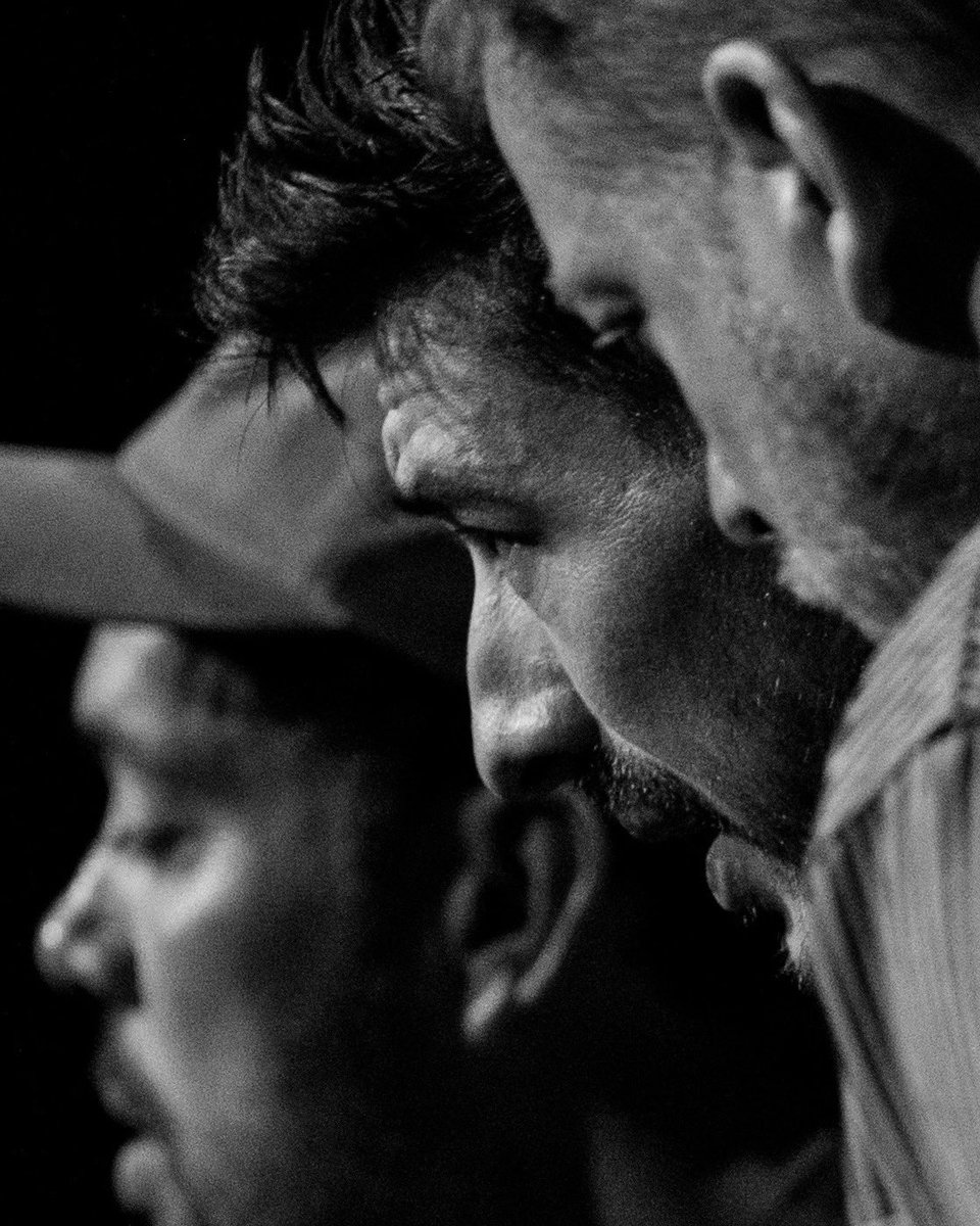 Mumford & Sons tweet media