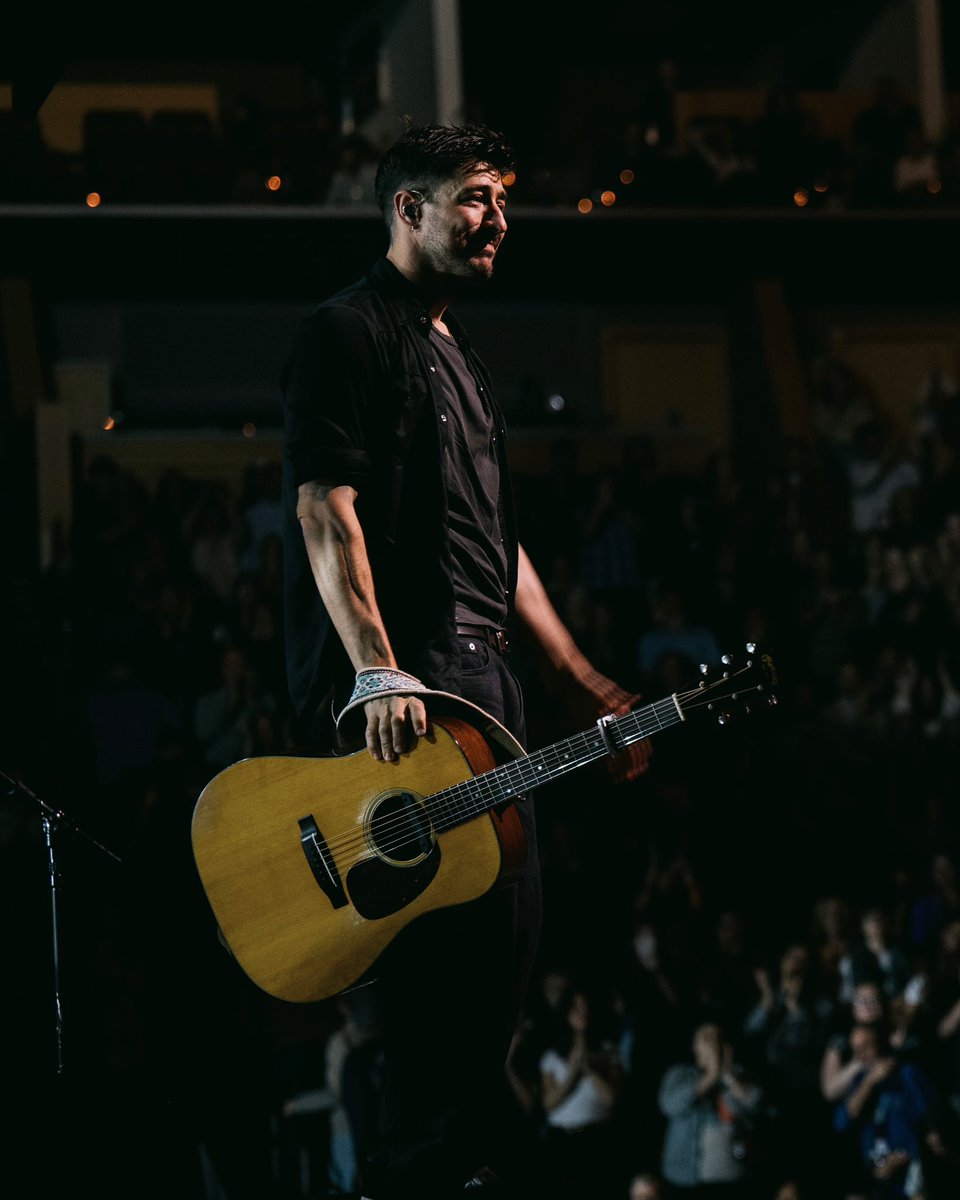 Mumford & Sons tweet media