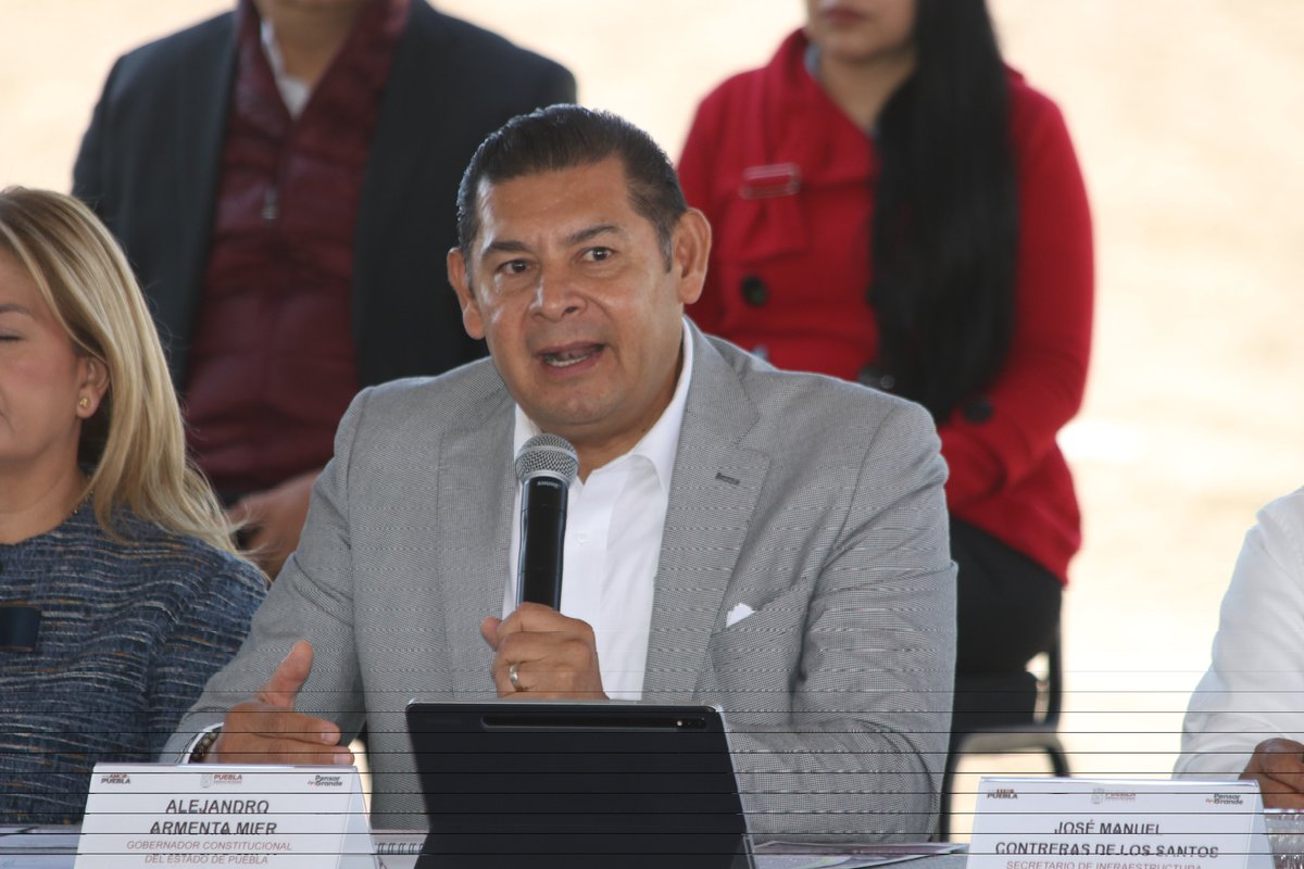 larevista_unica's tweet photo. @armentapuebla_ @Gob_Puebla @JManuelC_Puebla @InfraGobPue @JLG_PARRA @aguilar_pala_S @Segob_Puebla @artemisa_laura @Bienestar_Pue @SSPGobPue @SPFAGobPue @JosefinaM_SPFA

#fotogalería #galeríaúnica #Puebla #contingencias

#fotos: Miguel Ángel Huerta @Titomino #único 📸 https://t.co/aameGGXiSQ
