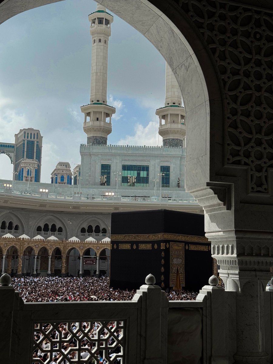 Arvbne's tweet image. Qu’Allah nous invite 🥺🤲🏻