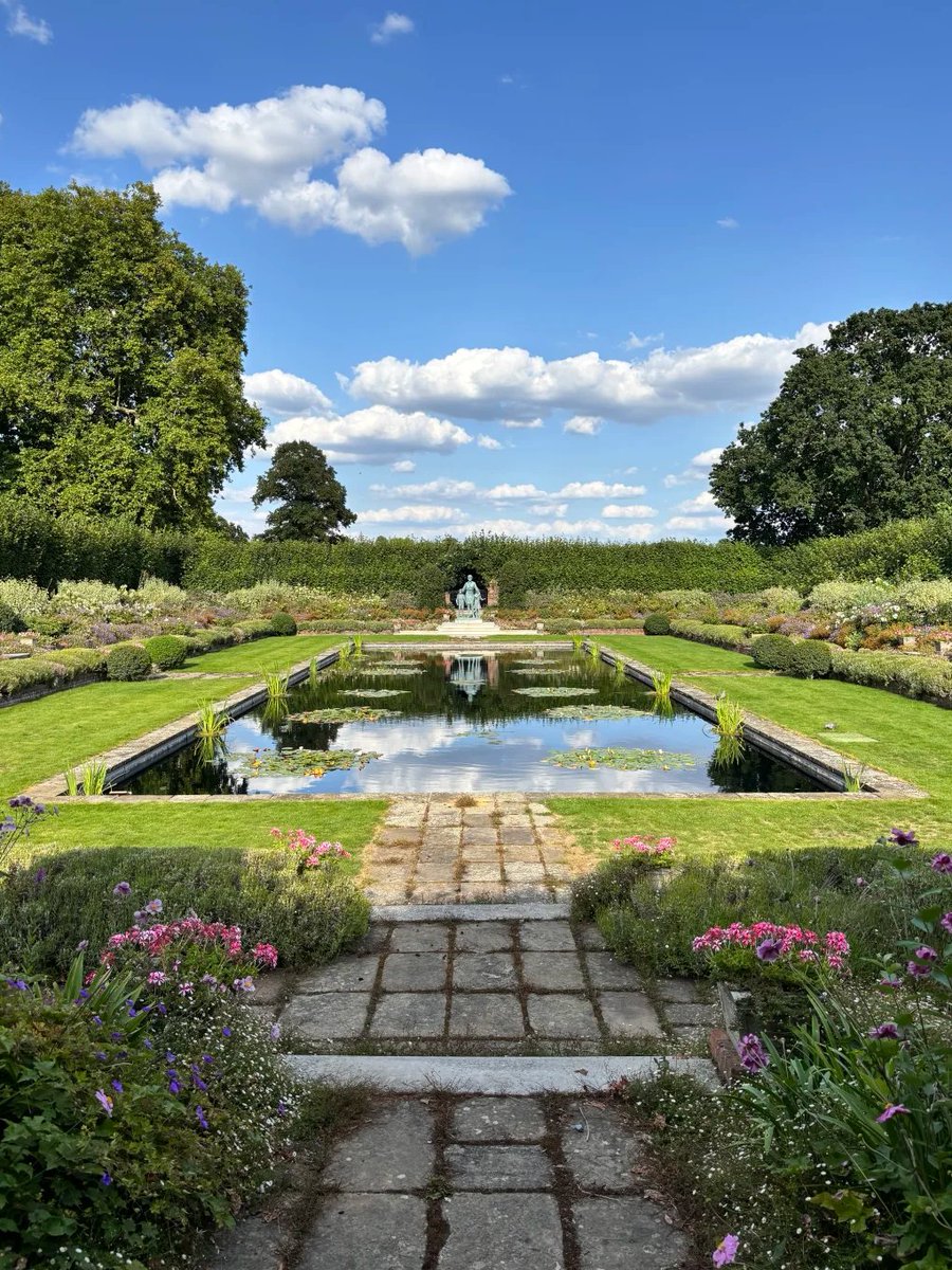 emma_2941's tweet photo. Kensington Gardens, Royal Parks, London. https://t.co/4jEbXcyqWk