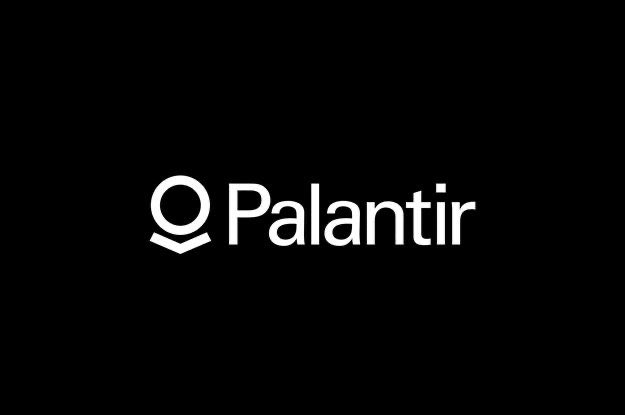 BigRyanPark's tweet image. wild thought

what happens to $PLTR earnings when all of its clients go from use case to scaled restructuring of their business around #AI?

not sure if you caught it, but on Palantir&apos;s Q3 earnings call today...

Chief Revenue Officer, Ryan Taylor said their clients are moving…