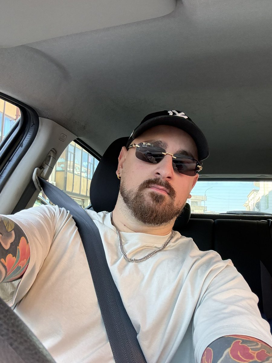 Ed 🦖 (@the___ed) on Twitter photo 