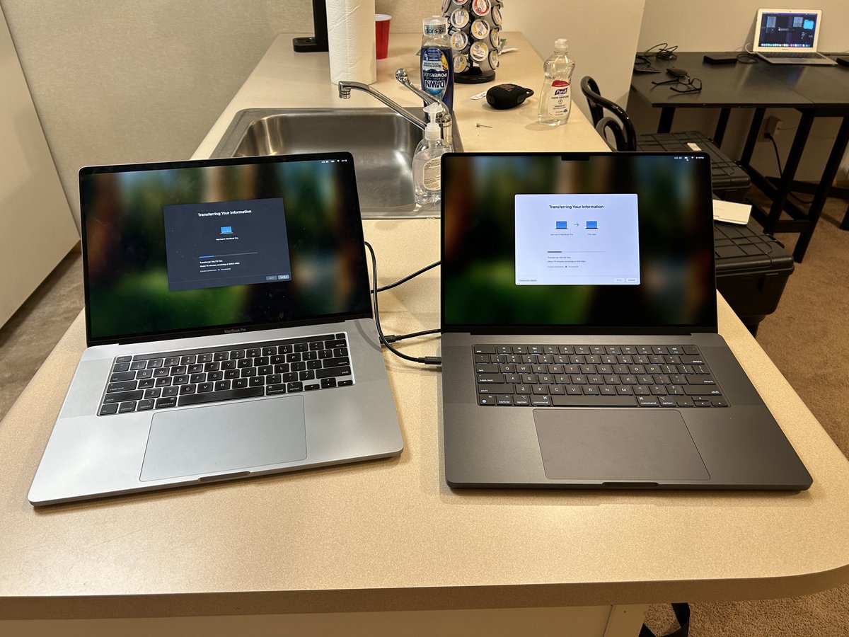 A significant upgrade has joined my digital content creation equipment. I have upgraded to a 2025 #MacBookPro with an #M5Pro chip, which will create a major leap forward in workflow efficiency and performance.

I hardwired my old MacBook Pro to the new one and transferred all of