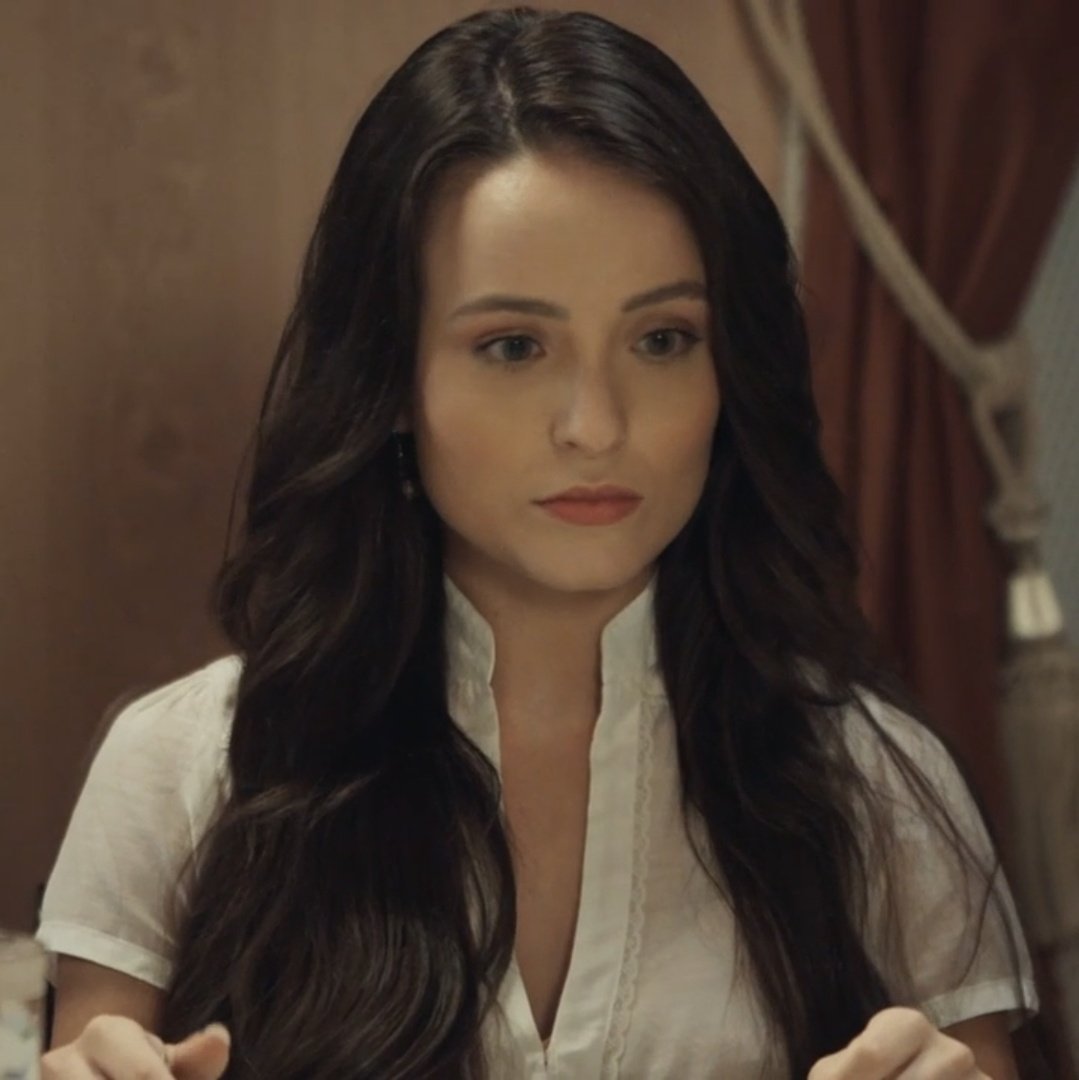 kaniefreitas's tweet image. to meio abismado com o tanto que ela ta linda de estela