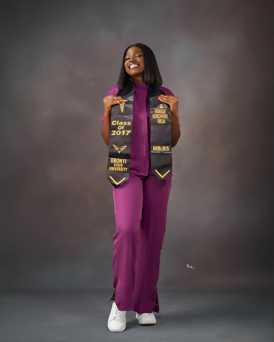 Emeldakene's tweet photo. It’s Induction Season 🥳
The 8 years journey has finally come to an end! 
This user is a degree hotter 🥵 guys! And safe to say “MBBS in the bag 💼“ 💯🔥
It’s happening 
1 day to Induction….

#Vencedors https://t.co/LVB9NmpGaP