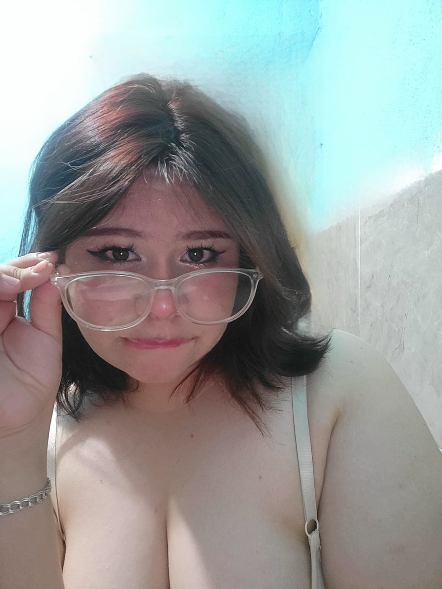 mimi02 tweet media