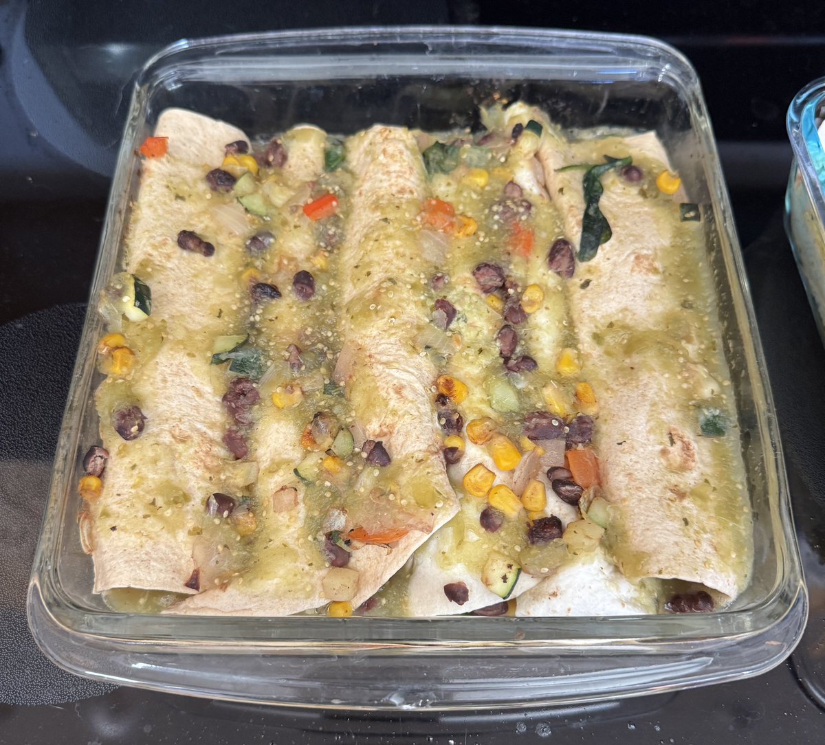 gretchemaben's tweet photo. Tried a few new recipes today:
- Veggie Enchiladas Suizas
- Black Bean &amp; Sweet Potato Quesadillas 
- Creamy Wild Rice &amp; Mushroom Soup

Yum! 🤤 
#AdventuresInCooking #PCCMEats https://t.co/peiNWLJPSj