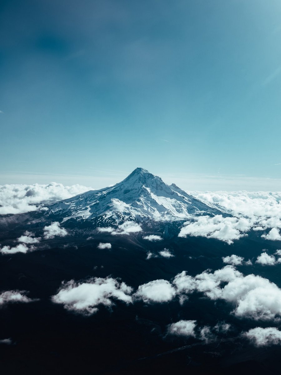Took this with my phone out of the plane window while landing in Portland 🫶