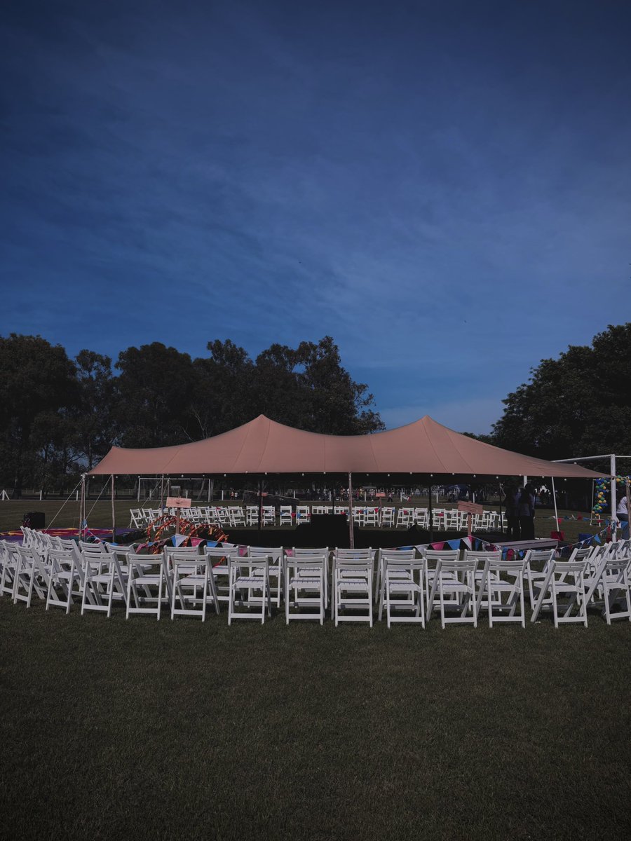 frangss_'s tweet image. Hace apenas 4 meses empecé con un emprendimiento de eventos (apuntado a eventos corporativos o casamientos), yo solo, con la guita justa. 

Y en estos 4 meses los números fueron mucho mejor de lo que me esperaba. Hasta ahora hice solo 2 eventos, pero los 2 salieron…