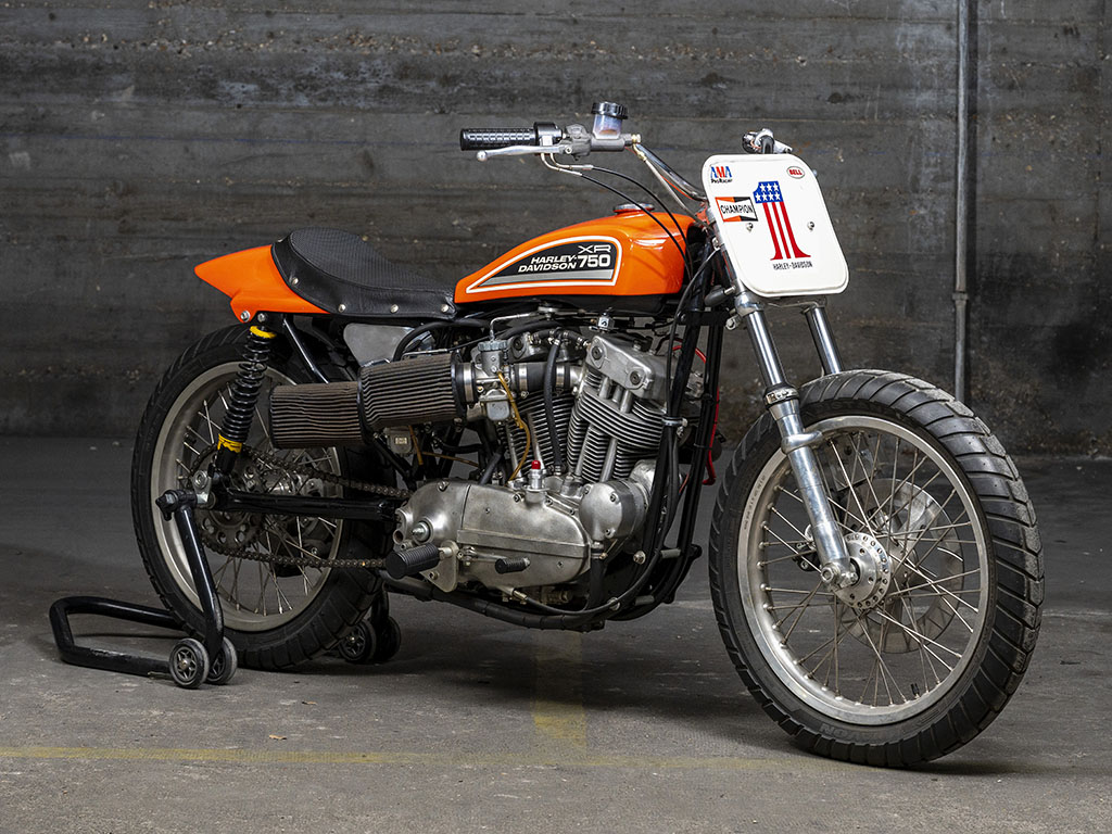 Moto_History's tweet image. The Harley-Davidson XR750 was one of the most significant flat track racers from 1969, and there are some still racing.  #harleydavidson  #flattrackracing  #americanmotorcycles  #motorcycles