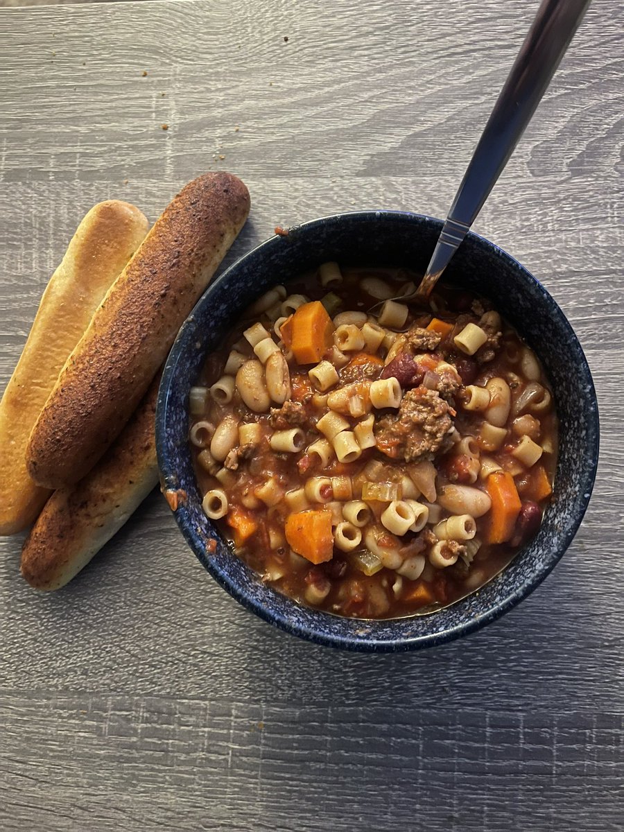 Howard Szczurek tweet media