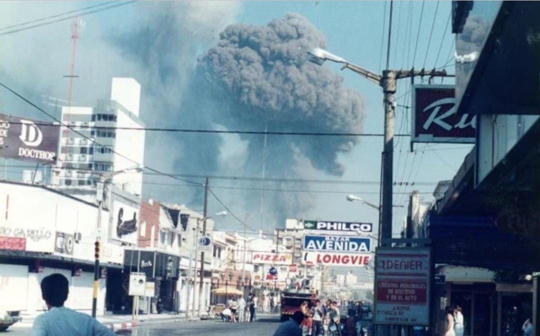 18 Menem's tiene Milei en el gobierno.
¿Qué puede salir mal?
Googleá que pasó hace 30 años en Río Tercero...