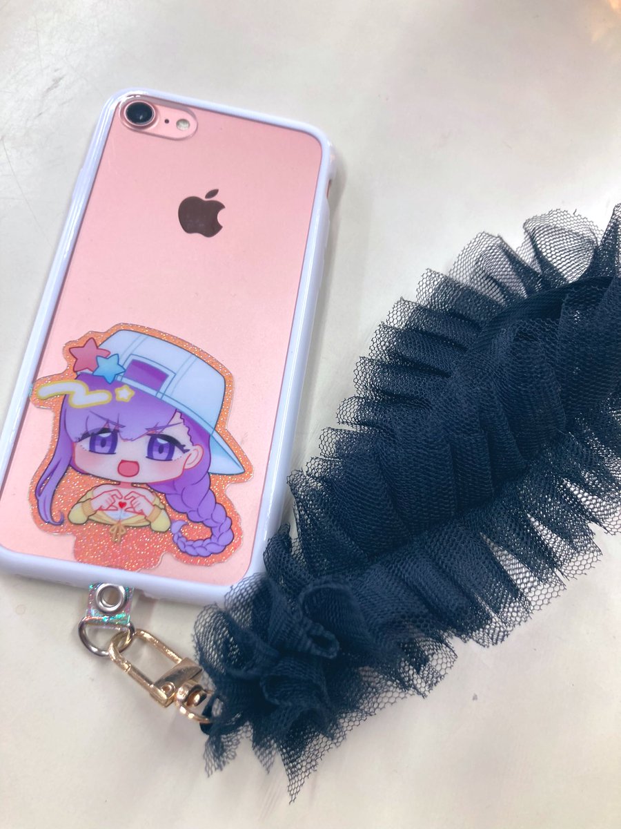 Seaside431fgo's tweet image. えへえへ( ◜௰◝ )💕

そよこさんの描くBBちゃん最高に可愛い💕
大切に使わせ頂きます🥰

きらきらで色んな角度から見て楽しんでます✨