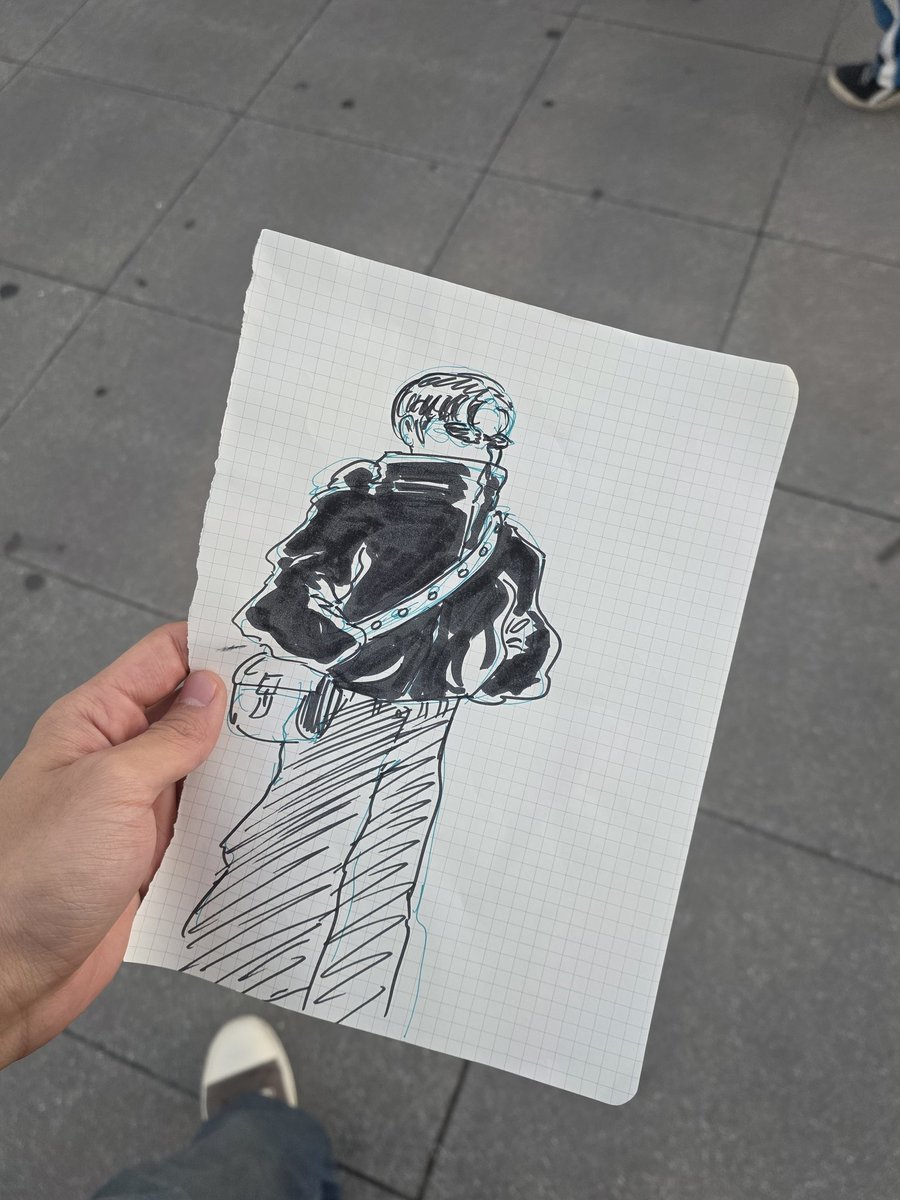 shotaro_updates's tweet photo. 251104 #SHOTARO left a comment 

'I was sightseeing, and someone suddenly approached me and gave me this drawing as a gift.
I don't know when or how they drew it... I was so touched in that moment and suddenly my heart felt brightened.
I've seen things like this on sns before, but to think I would have such a precious experience... Thank you... Really 🙏"

#RIIZE #라이즈 
#쇼타로 #ショウタロウ