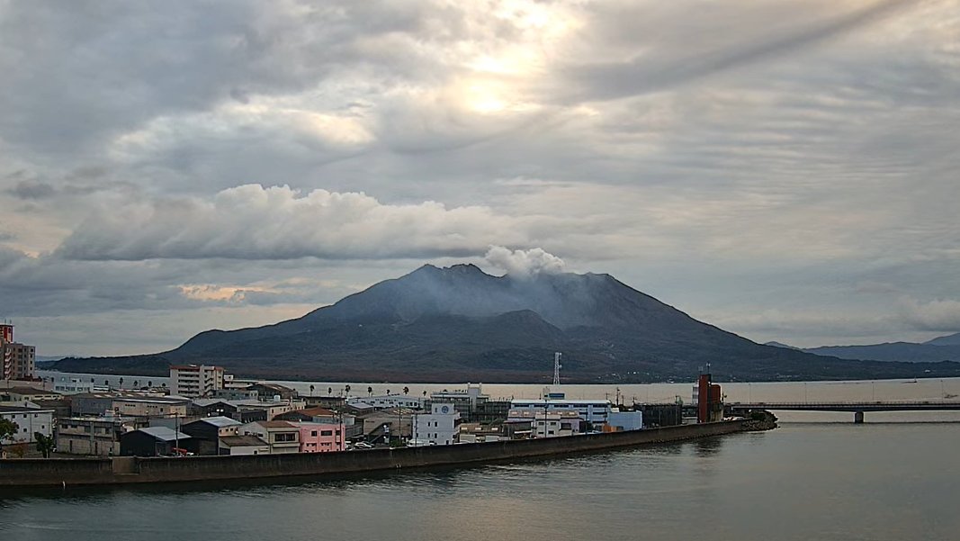 h2_nandenko's tweet image. おはようございます☀️
最近すっかり涼しくなってきました！
キャンプとか行きたいなあ～

気づけば今年も残り約2か月

やり残したことがある方、今がラストスパートのチャンス💪（自分もまだまだたくさんあります😅）
一緒に頑張りましょう！！

#企業公式が朝の挨拶を言い合う　#企業公式相互フォロー