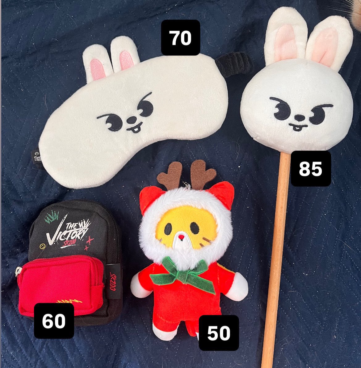 VENDA LEEBIT

R$ 680,00 + frete  as almofadas
Valor na foto + frete outros itens 

Video na DM
Envio essa semana
Negocio caso queira dois ou mais itens

Levem esses queridos 🥰 

vendo skz lee know merch stray kids