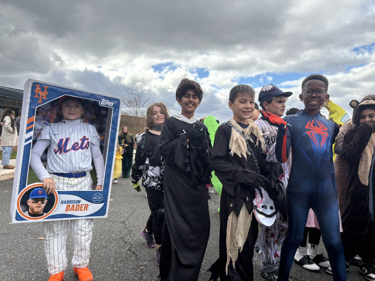ksrschliessman's tweet image. 🧙‍♀️🦸‍♂️ More Halloween Parade fun! Check out our photo album on the Kensico website to see all the costumes and excitement from the day! #KensicoPride #FallFun