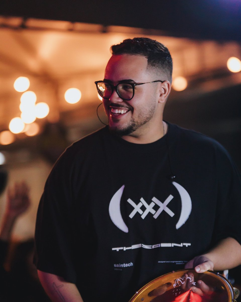 pagodedoadame_'s tweet image. Pagode de domingo em casa, não tem preço! Começando a semana da melhor maneira em São Gonçalo ❤️ Família No Sigilo, obrigado por chegarem junto!!!

Confere aí e sente a vibe desse domingão no Boteco do Leandrinho!!!