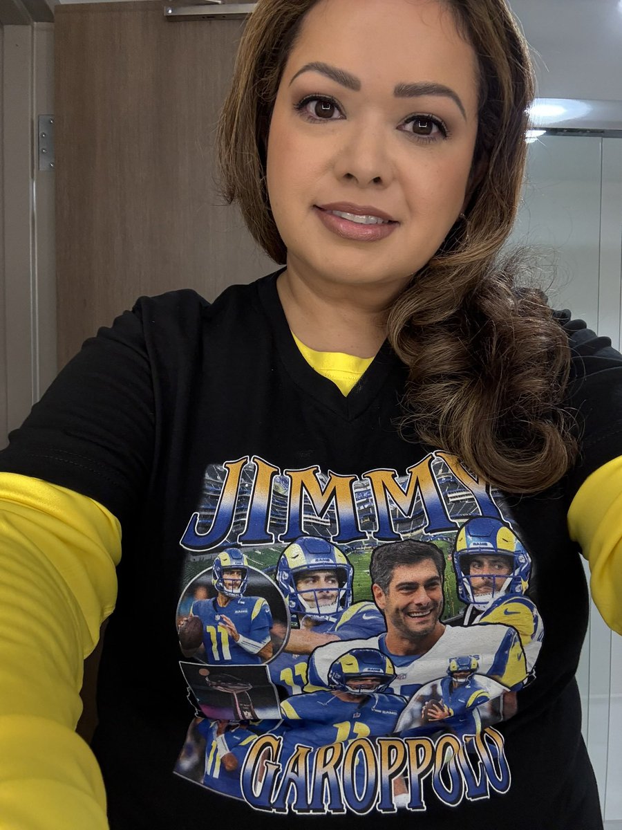 keepitalex's tweet photo. Happy Belated Birthday to Jimmy G ๐๐ #Ramshouse #jimmyg @RamsNFL https://t.co/GKVkmw7Pli