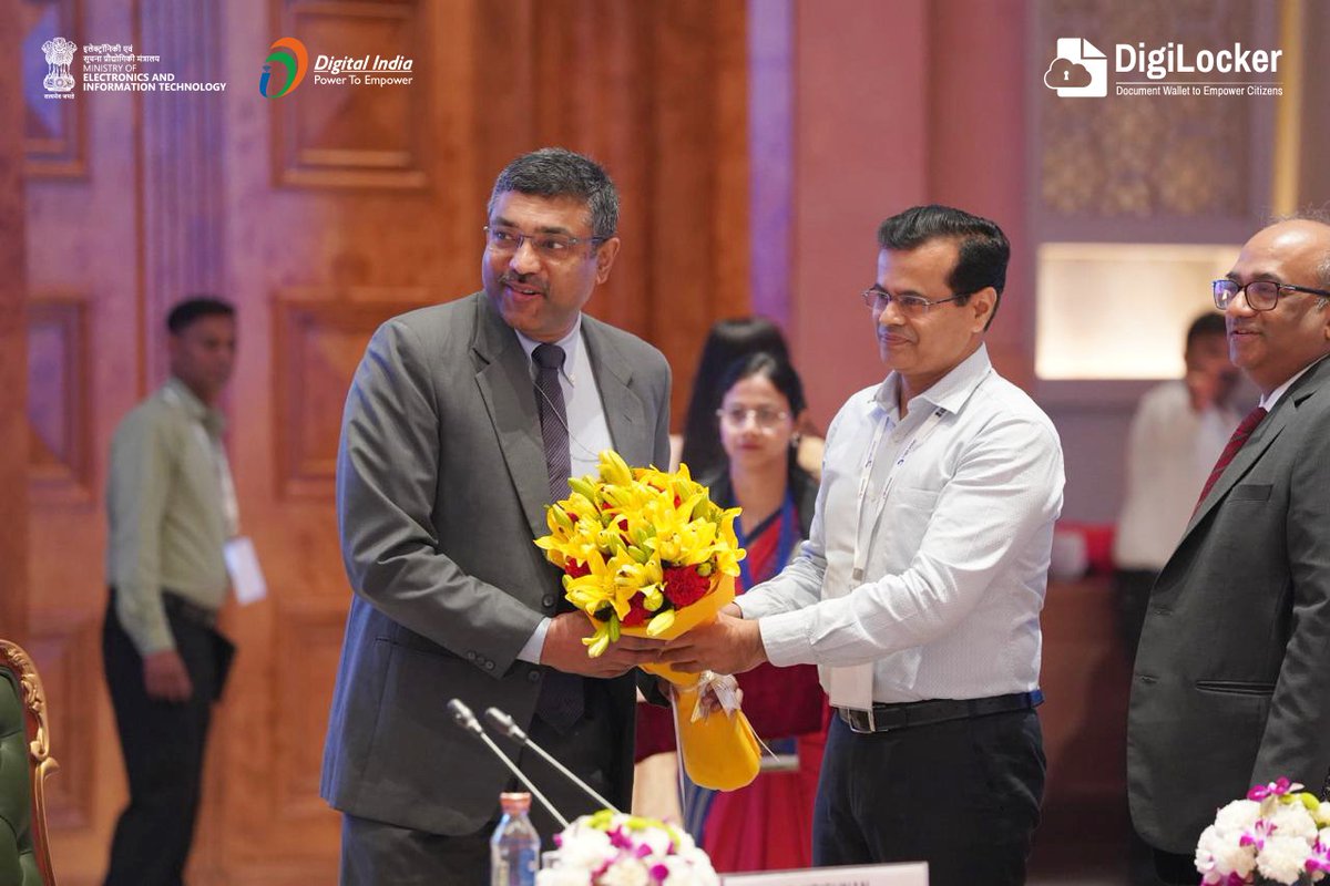 GoI_MeitY's tweet image. The National Conference on DigiLocker kicked off today with influential voices coming together to share ideas, insights, and the way forward for secure and paperless access across India.

@SecretaryMEITY @abhish18 @GoI_MeitY

#DigiLocker #DigitalIndia #DigitalGovernance