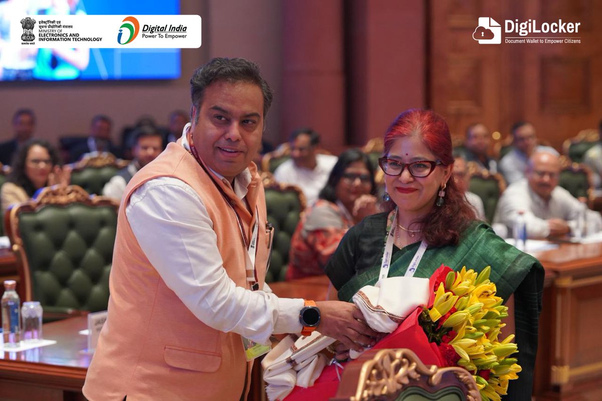 GoI_MeitY's tweet image. The National Conference on DigiLocker kicked off today with influential voices coming together to share ideas, insights, and the way forward for secure and paperless access across India.

@SecretaryMEITY @abhish18 @GoI_MeitY

#DigiLocker #DigitalIndia #DigitalGovernance