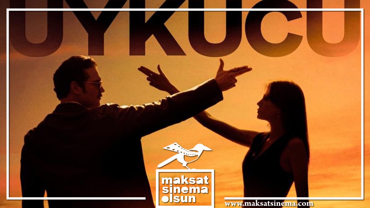 🎦 FİLM ELEŞTİRİSİ 🖋️ Ne Olursan Ol Gelme: “UYKUCU” (2025)
 🔫🕶️🩸  maksatsinema.com/2025/11/03/ne-… | #maksatsinema