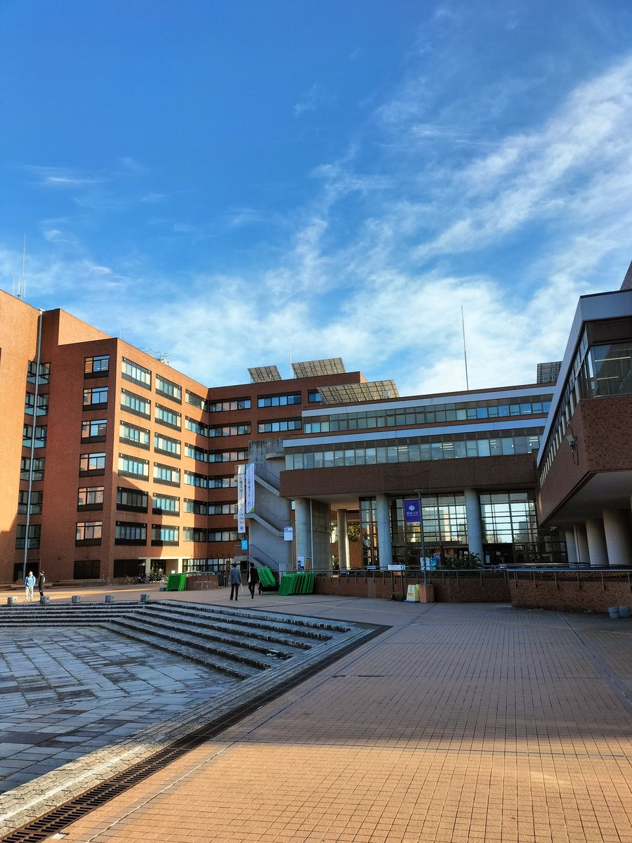 今日は筑波大学にてお仕事。こちらのキャンパスは初めて来ました。写真スポットが分からない！