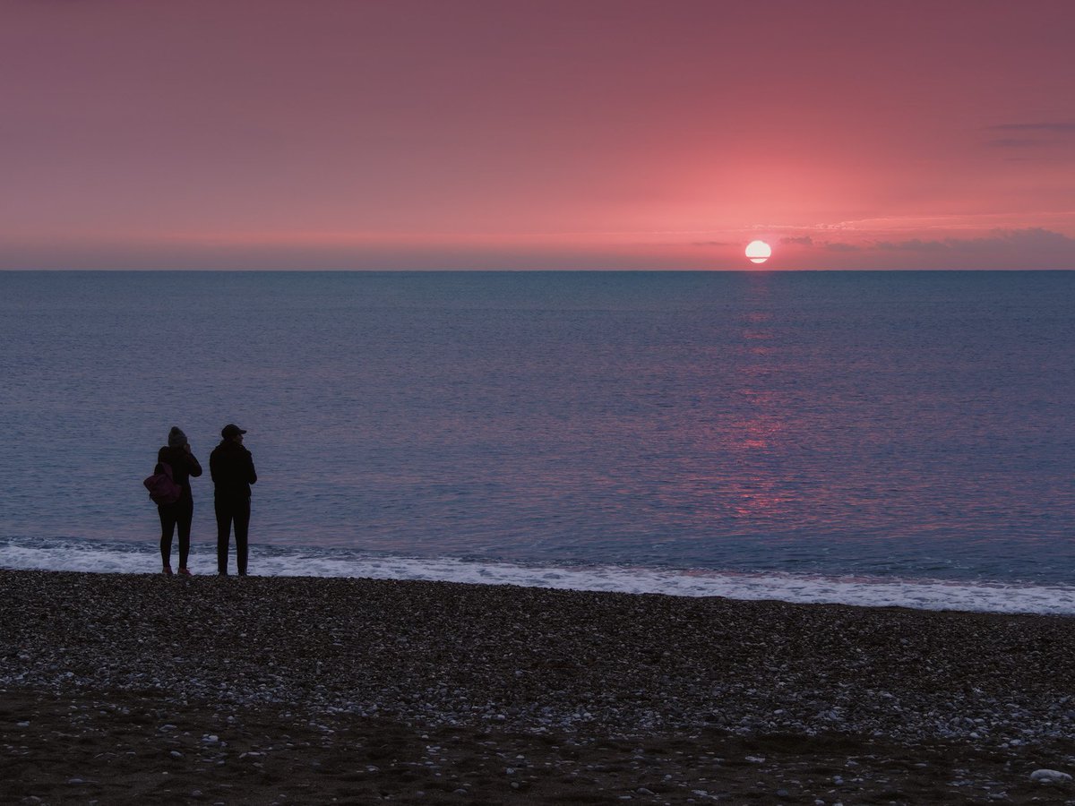 Gm fam ☕🌞
Happy #TezosTuesday!

New Drop for #1of1szn event by <a href="/mamaralic/">mamaralic</a> 🆕

When horizon breaths, everything else fades! 

Echoes of the Rising Sun 
1/1 auction @ 70 XTZ 

🔽🔗