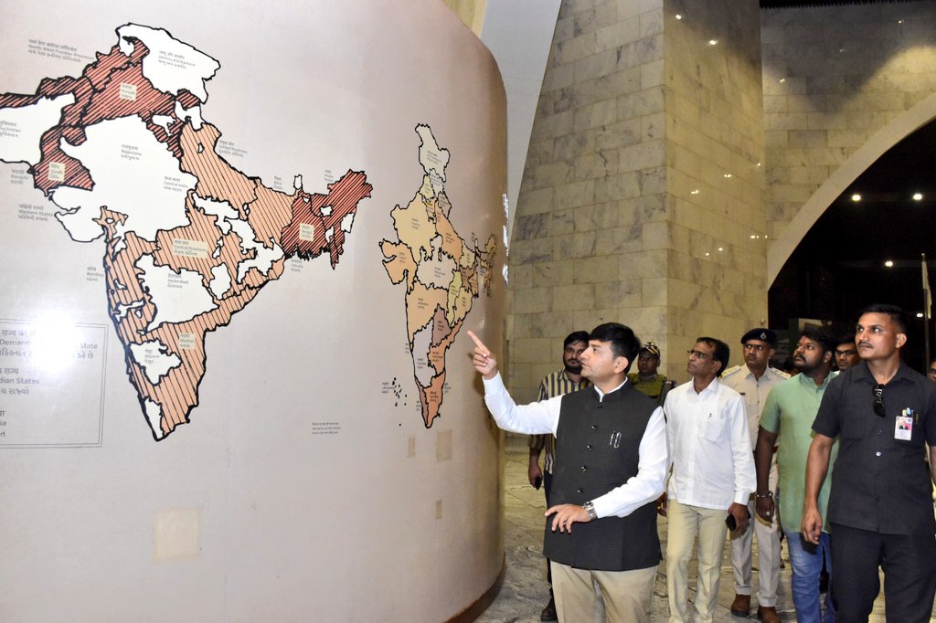 pravinmalibjp's tweet image. &apos;સ્ટેચ્યૂ ઓફ યુનિટી&apos; ખાતે વિતાવેલી અવિસ્મણીય ક્ષણો...

#EktaPrakashParv #BharatParv #StatueOfUnity #EktaNagar #150YearsOfSardarPatel @souindia