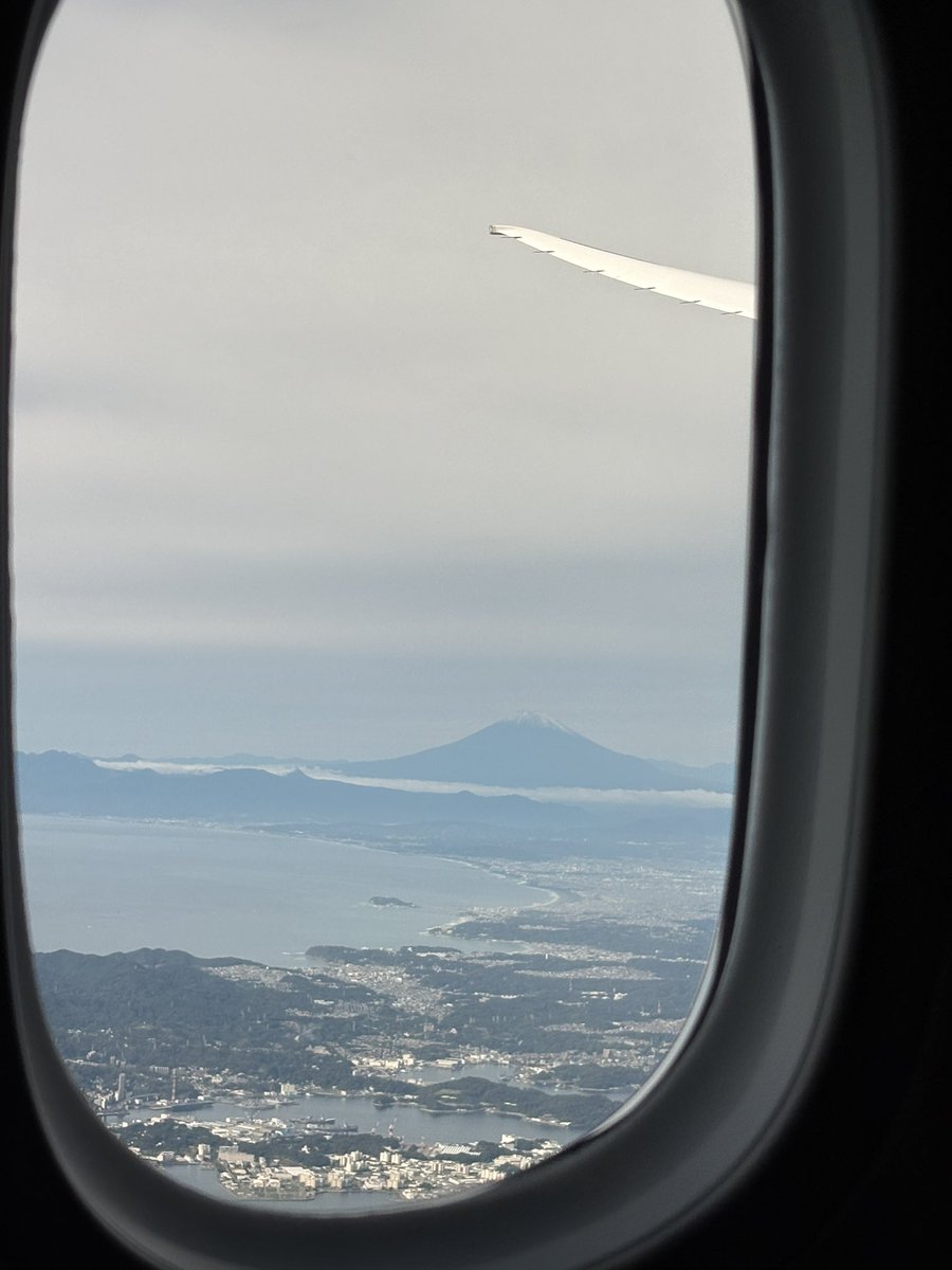 東京コンサートありがとうございました！
宜しかったら、ライブの時のお写真いただけると嬉しいです🙇‍♂️

富士山🗻