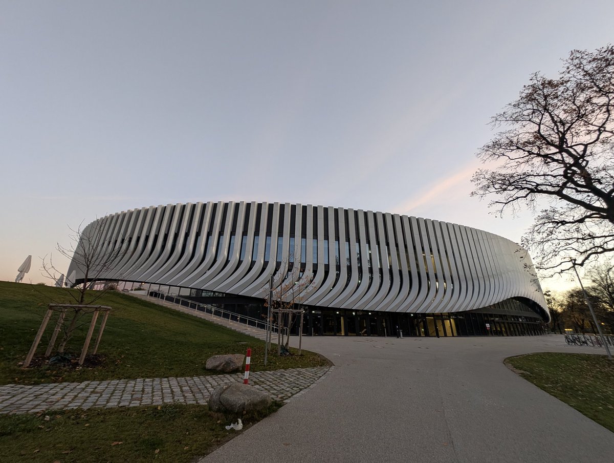 GuidoOswald's tweet image. Let&apos;s go! #DataAIWorldTour 2025 @SAPGarden #Munich