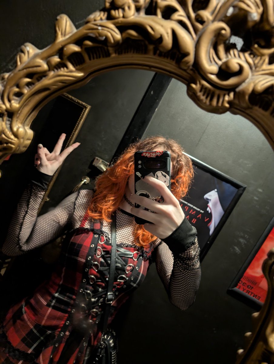 Arf arf
.
#chudai #kawaii #fishnets #trans #femme #thighhighs #androgynous #femboy #enby #femboyfriday #alt #emogirl #lgbtq #masochist #lewd #egirl #eboy #girly #scene #yaoi #yuri #uk #gay #transgender #nonbinary