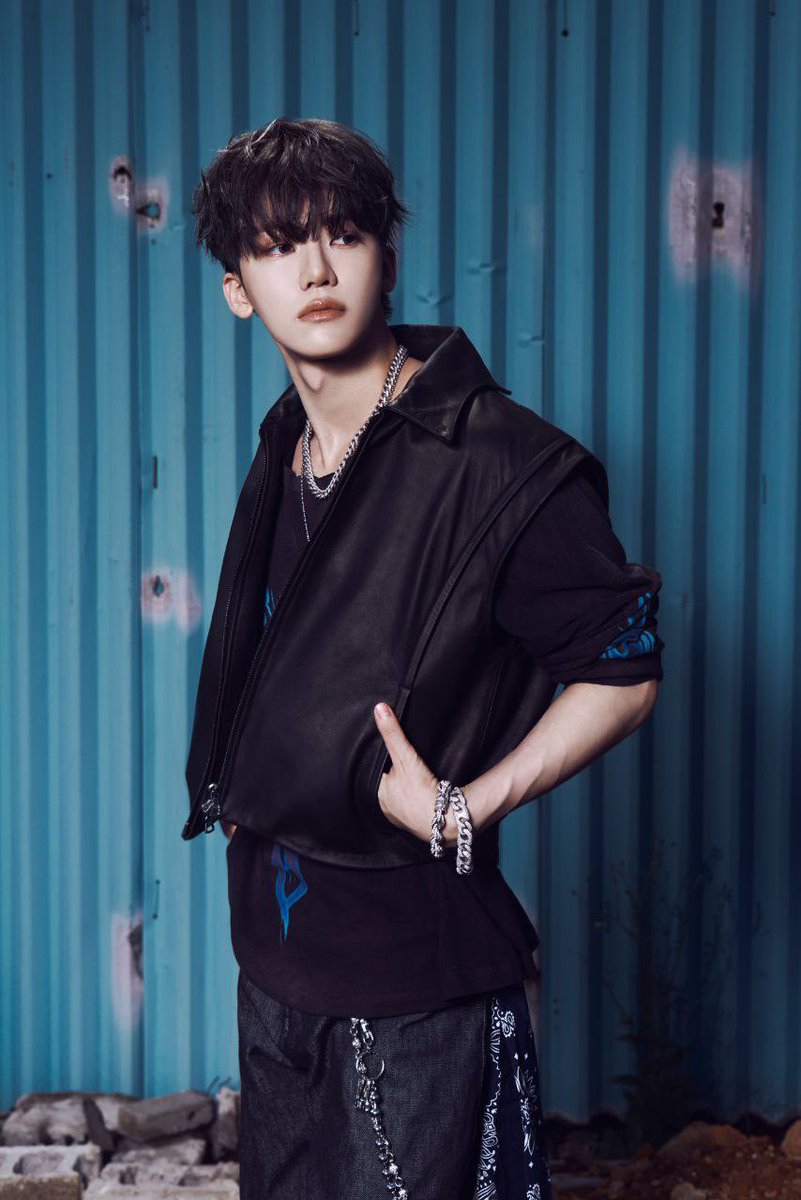 Najaeming's tweet image. The ground shakes beneath us, engines roar like thunder, this is BRING IT ON: No Backing Down. there’s no hesitation, no fear, only the fire that drives us forward. the sky stretches wide and endless, but it still feels like we’re the ones owning it.