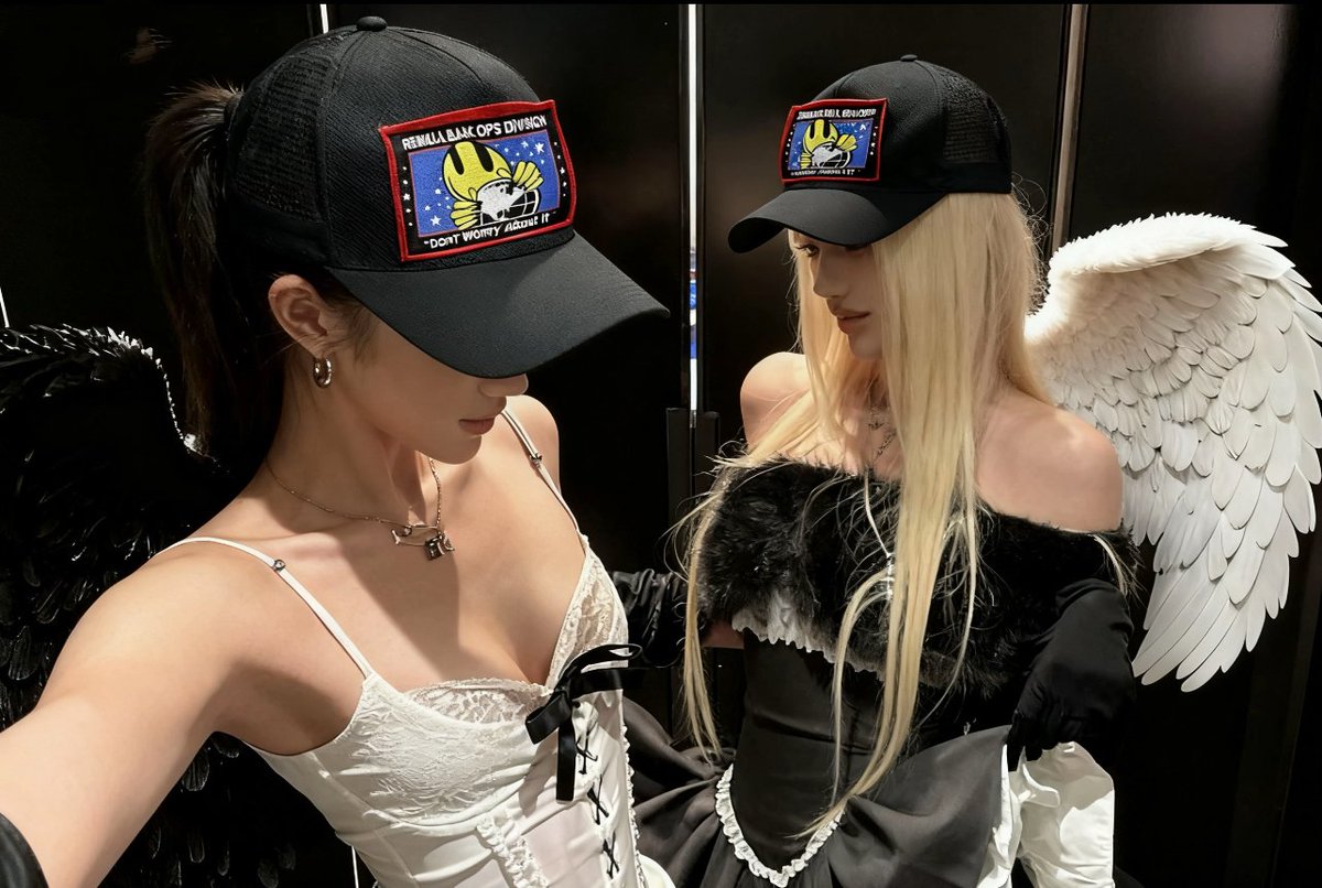 在永恒的静默中，我准备好展开哲思的翅膀，即将降临那爱之无限。