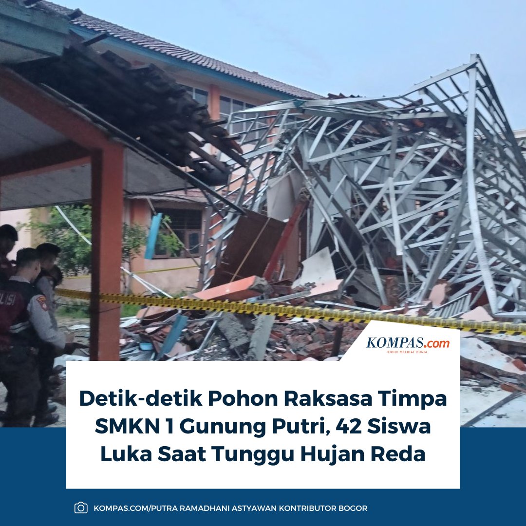 kompascom's tweet photo. Hujan deras disertai angin kencang menyebabkan pohon tumbang dan menimpa bangunan sekolah di SMKN 1 Gunung Putri, Kabupaten Bogor, Senin (3/11/2025). Akibatnya, lima ruang kelas hancur dan 42 siswa mengalami luka-luka.

Baca di sini: https://t.co/qlDRHljcIU

~TA #GunungPutri https://t.co/7NSdeVpwLC