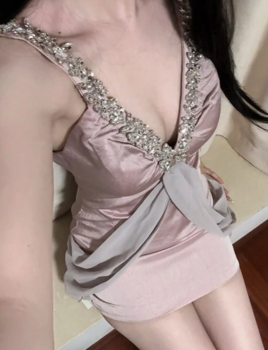 Miatradess's tweet photo. do you like me? https://t.co/B5sVYFDh2H