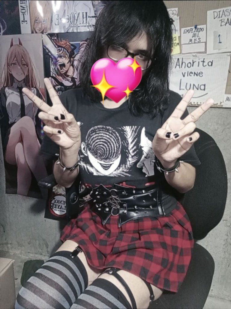 F e m b o y_Luna tweet media