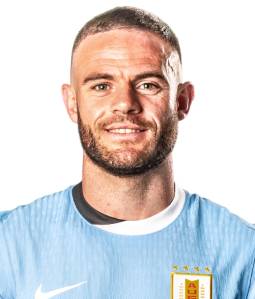 ClaudioVeiga4's tweet photo. Es prácticamente un hecho que @nahitannandez_ pegue la vuelta al fútbol uruguayo. Esta muy avanzada su llegada a @OficialCAP para el 2026. Veremos si finalmente se concreta. Ampliamos mañana en Tarde De Fútbol de @CarasyCaretasuy a las 15.00 https://t.co/XdM2PIzZXG