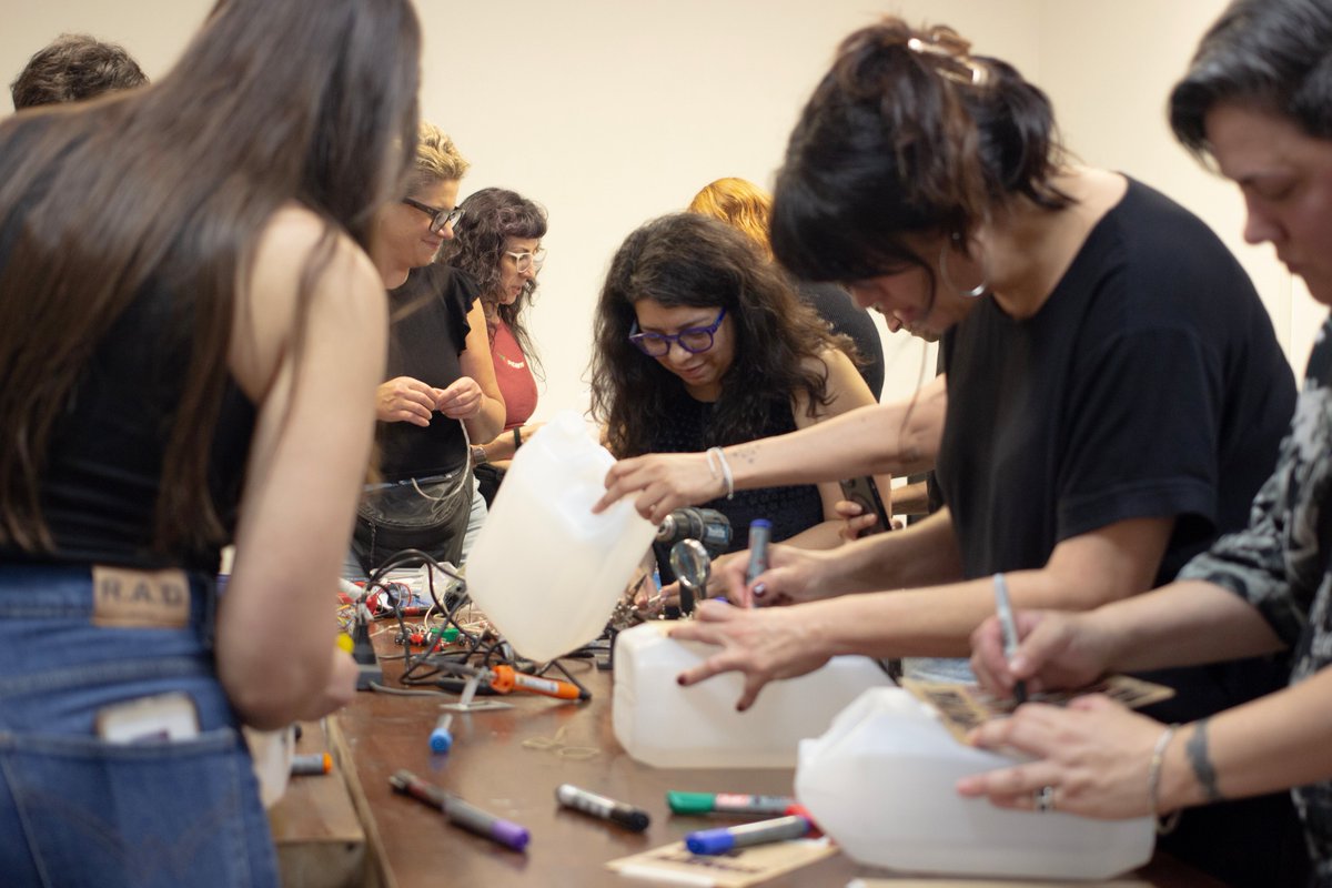 mae_untref tweet media