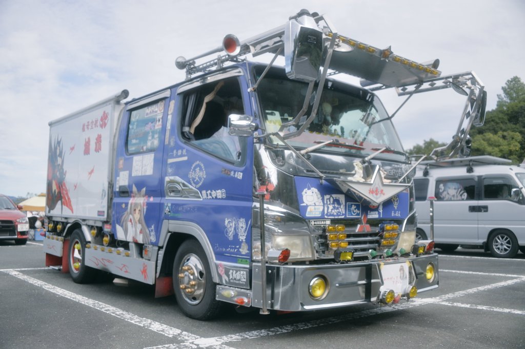 デコトラ 千鶴屋製作所 a.k.a もつくん🀄😼 on X