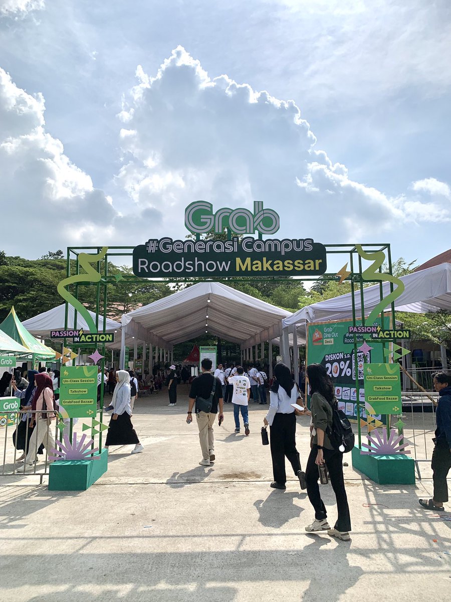 Aga Kareba Makassar!👋🏻
Mimin lagi ada di Generasi Campus Roadshow Makassar nih😉, cek keseruannya di thread ini ya!
#generasicampus2025