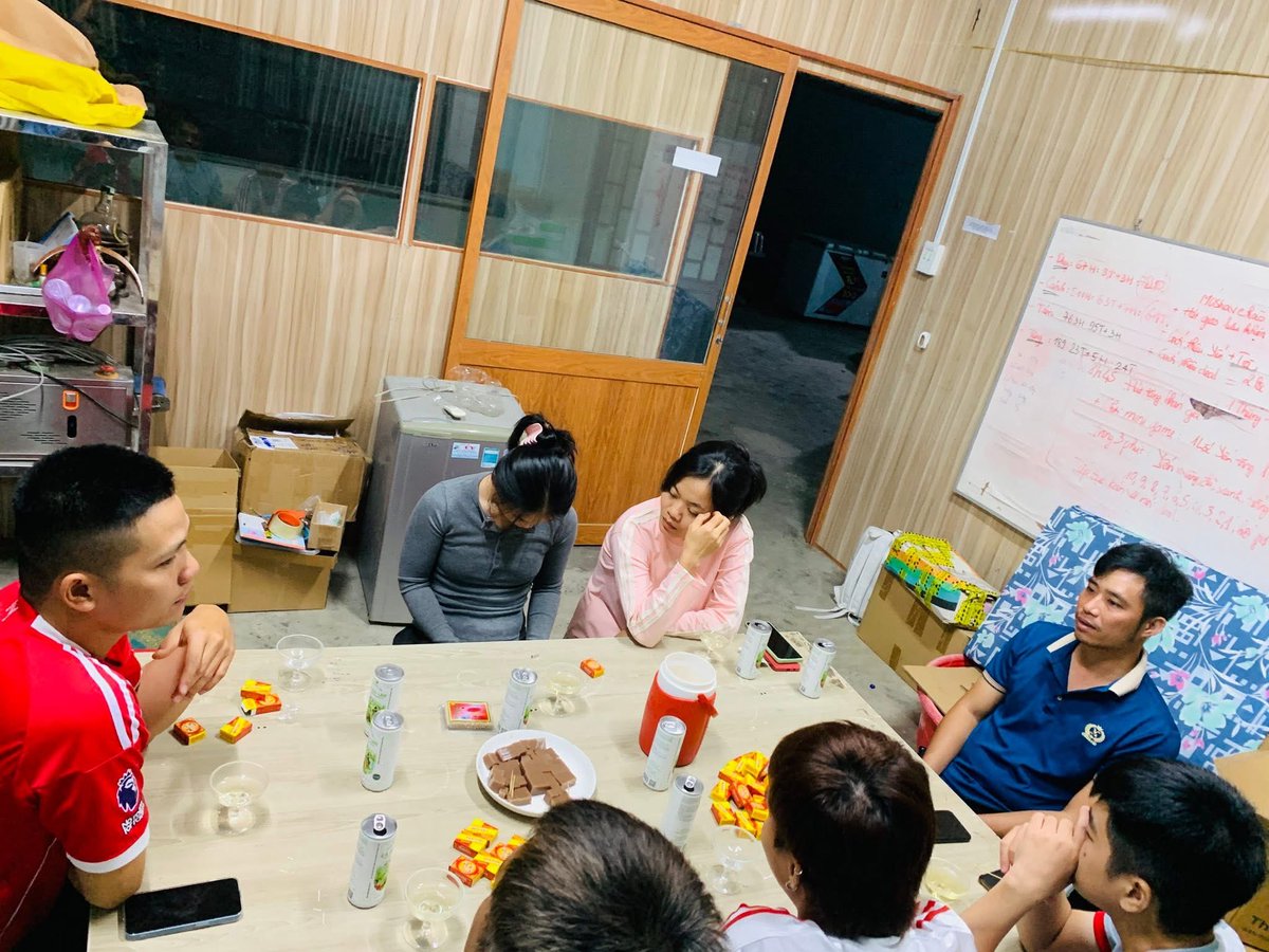 THỰC TẬP SINH NHÀ MOSHAV FARM – TRẢI NGHIỆM CUỘC SỐNG GIỮA THIÊN NHIÊN 🌿

Đầu tháng 10 này, nhà Moshav Farm sẽ chính thức mở rộng mô hình trồng nấm Linh Chi – loại nấm được ví như “vàng nâu” của giới dược liệu.
Điều đặc biệt là chương trình có sự hướng