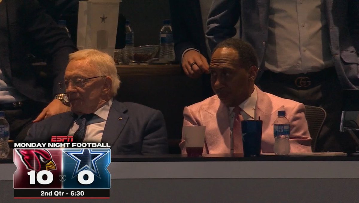 br_betting's tweet photo. Me looking at the homie who said Cowboys -3.5 was a lock https://t.co/hSiDomnFa2