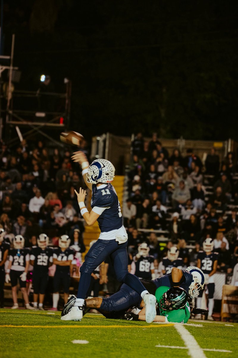 aidan_lopez11's tweet photo. Regular season highlights!! 9-1 First seed in playoffs Regular season passing leader! 
stats: 
2,620 passing yards
29 passing TDs
2 rushing TDs
70% completion
146.3 QBR
3 ints

Highlight reel: https://t.co/ARjJ9xzy06

@WCPSacramento @westcoastpreps_ @PrepRedzoneCA @QBIQsystem @NorCal_Football @SacMaxPreps @SacBee_JoeD @RomeroWestCoast @CasaRobleFB @PGregorian @DominateDaLine @MichaelJLopez9