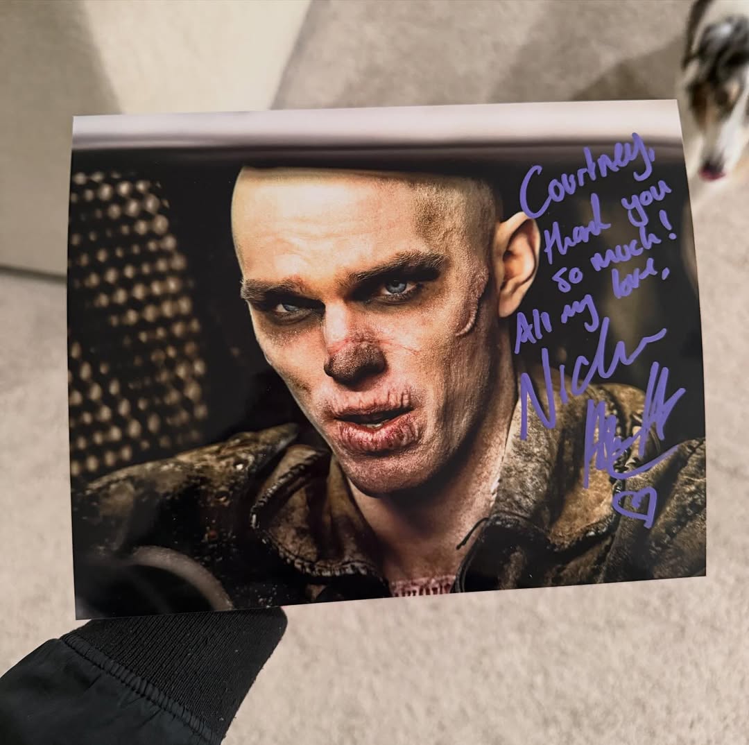 thecourtofnightmares: “It’s always a great moment when you find out one of your favorite actors is also a really cool and kind person.”