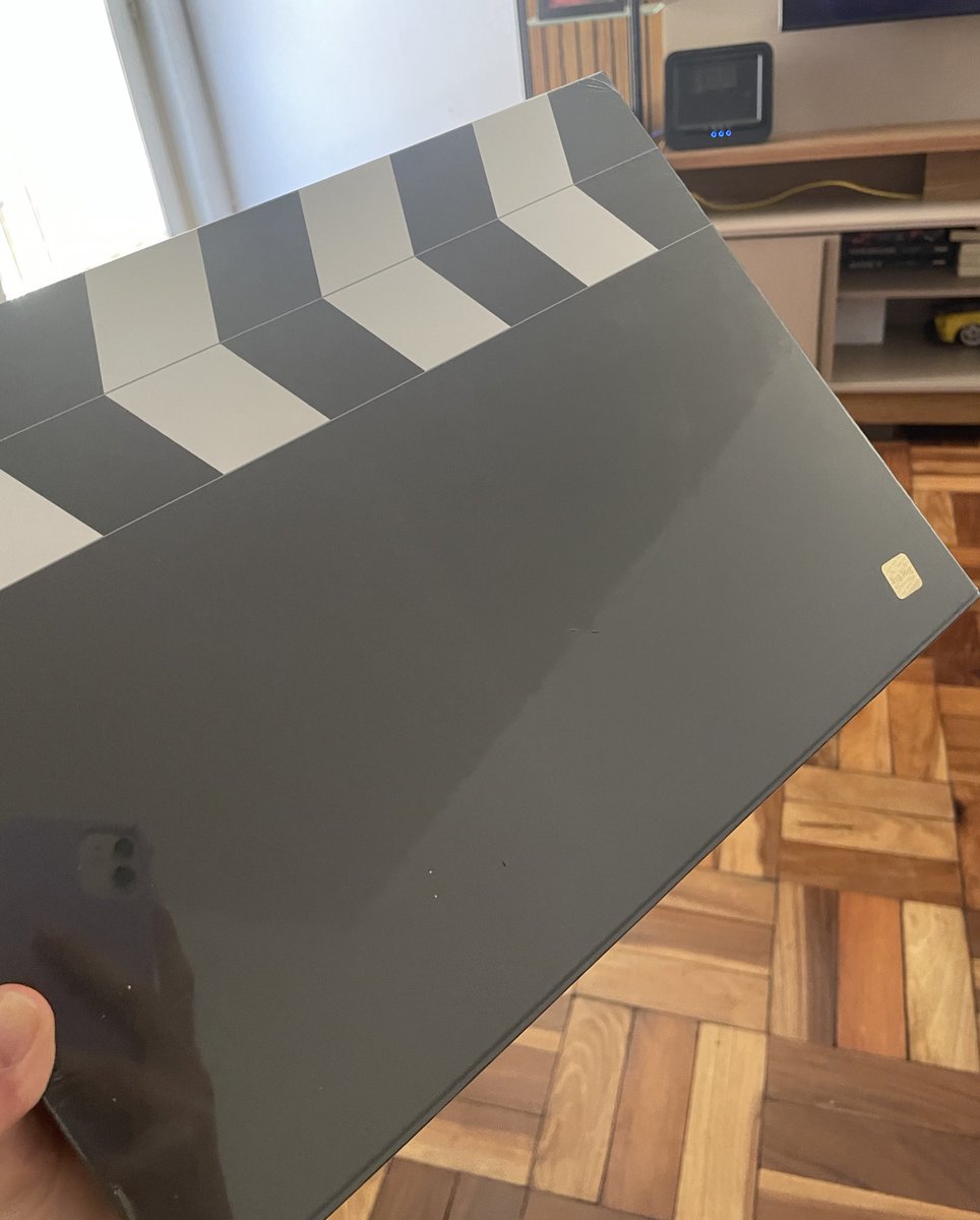 junartlc's tweet image. ✨VENDO/VENDA✨

Bts 6th Global Army Membership Kit

R$450

Completo 
Lacrado