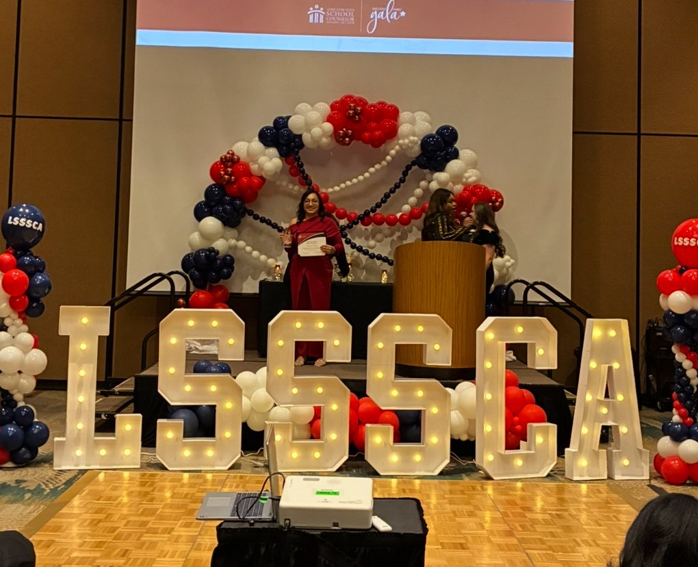 Congratulations to our very own, Cristiana Alvarez LSSSCA SCOY Finalist 2025. Your BULLDOG Family is so proud of this very deserving award! Thank you for representing us well!!! <a href="/Socorro_HS1/">Ignacio Estorga, Ed.D</a> <a href="/EOlivas_SHS/">Mrs. Monarrez</a> <a href="/CAlvarez_SEC/">SocorroECHS_Counselor</a>