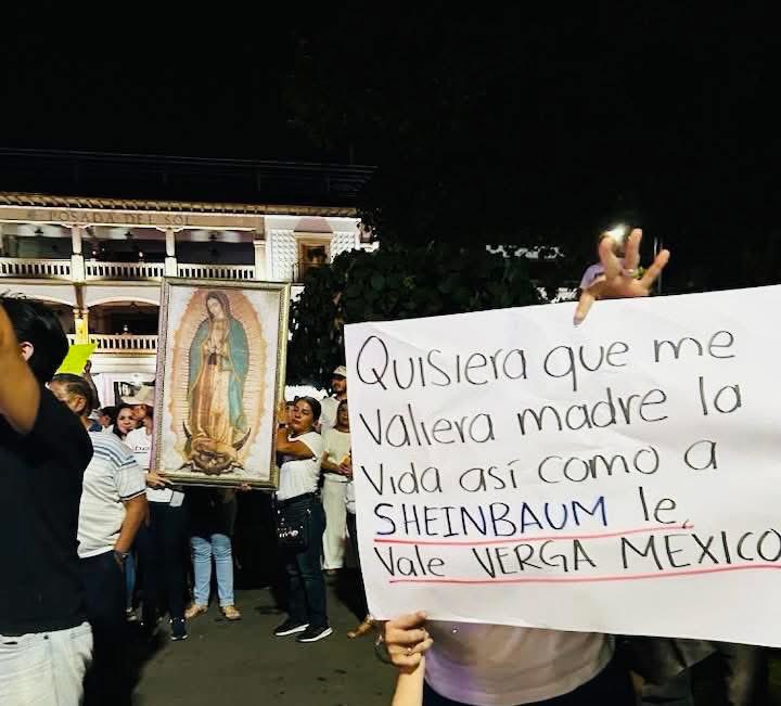DanielPreciadoS's tweet photo. #Apatzingan #Michoacan @Claudiashein https://t.co/Cw5B8Irhuc