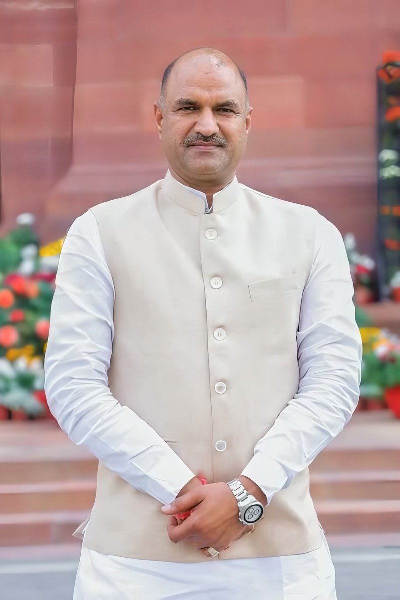 ArvindR92297384's tweet photo. राजस्थान भाजपा के पूर्व प्रदेशाध्यक्ष व लोकप्रिय सांसद श्री CP Joshi जी को जन्मदिवस की हार्दिक बधाई  एवं शुभकामनाएं।

आपका प्रदेशाध्यक्ष स्वरूप सेवा काल तथा जन सेवा की भावना सदैव प्रेरणास्त्रोत है।

मैं आपके उत्तम स्वास्थ्य और दीर्घायु जीवन की कामना करता हूं।
@cpjoshiBJP https://t.co/TL3l9f1CkZ